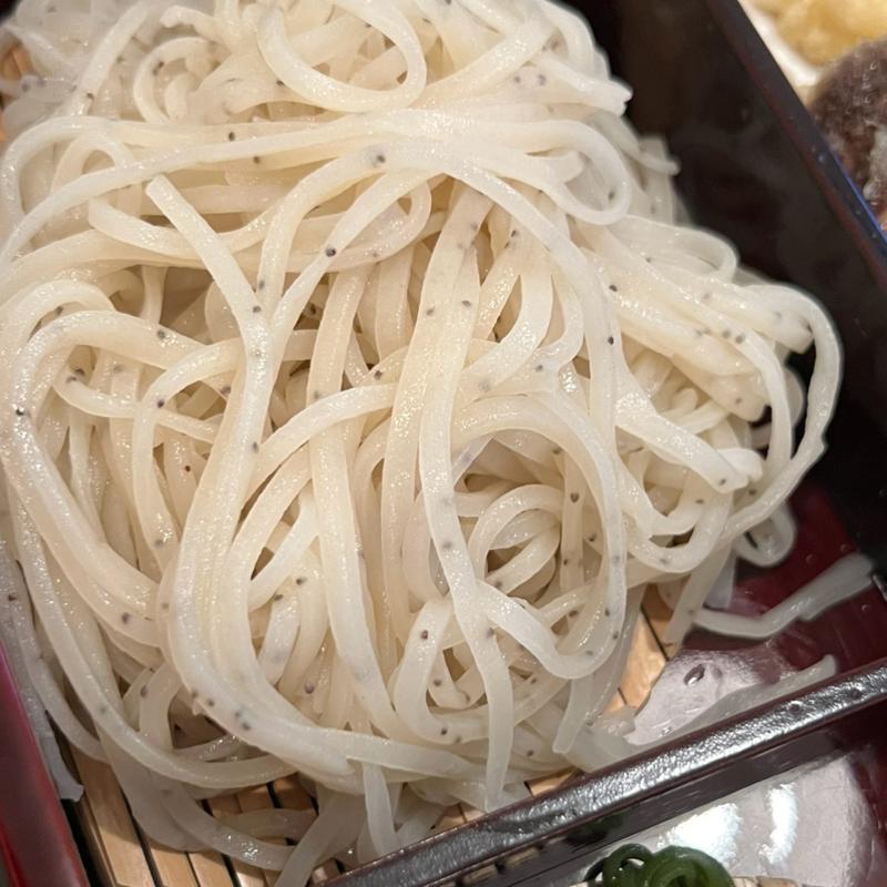 ケシの実蕎麦(わしず)