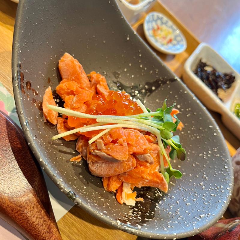 鮭といくらの親子茶漬け御膳(茶彩　絲)