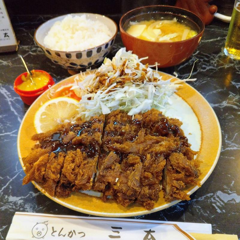 特ロースカツ ライス 豚汁(とんかつ 三太(さんた))