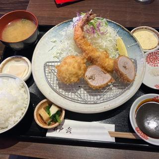 きなこ豚ヒレカツ・海老フライ・えびクリームコロッケ定食(とんかつ井戸枩)