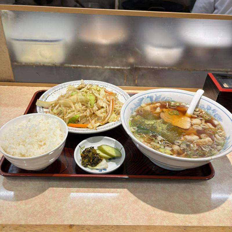 野菜炒めワンタン付き(香新)