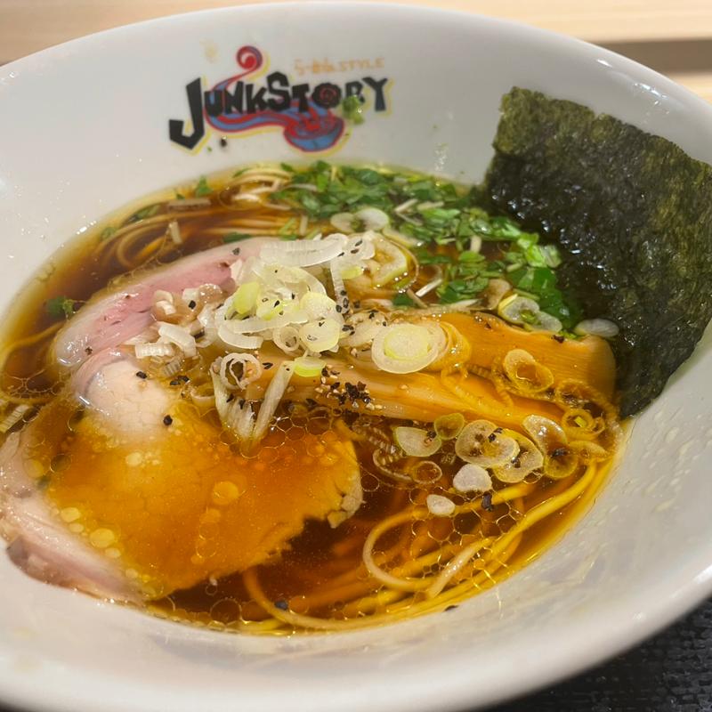 醤油らーめん(らーめんSTYLE JUNK STORY 阪急三番街店)