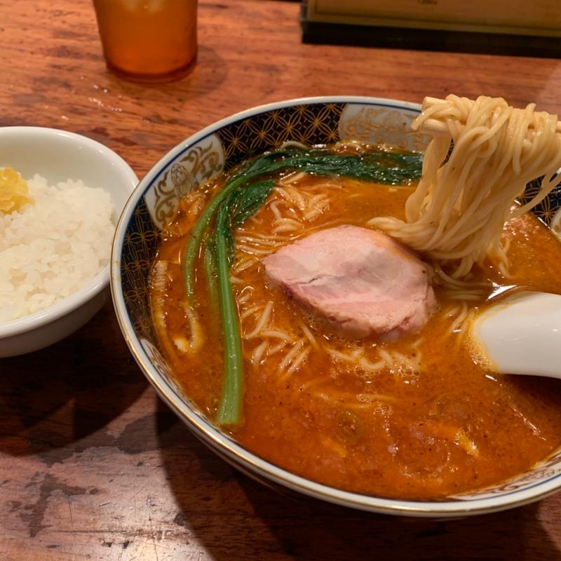 だんだん大辛、麺カタ、ライス付き(はしご 本店)