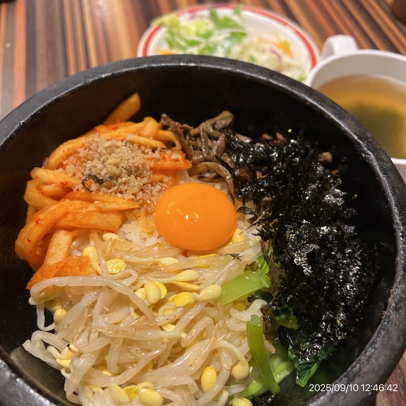 石焼きビビンバセット(韓国ダイニング＆バー ロイヤル 居酒屋 竹橋)