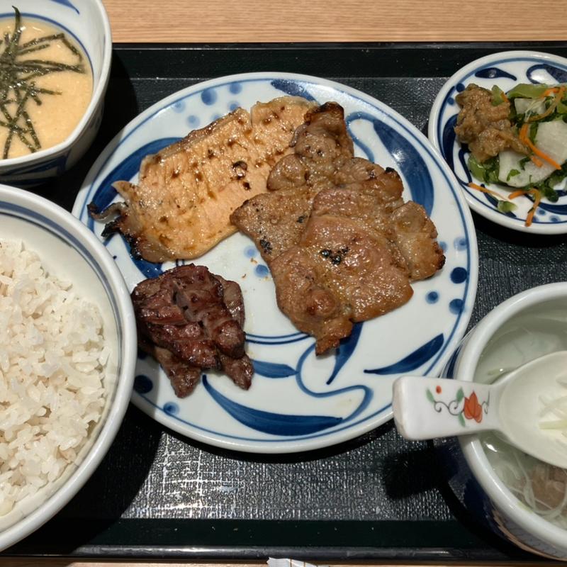 Bランチ(牛タン とろろ 麦めし ねぎし 横浜ポルタ店)