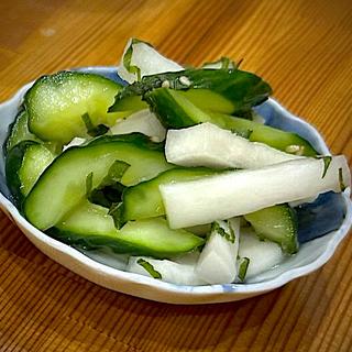 きゅうりと大根のゴマ大葉浅漬