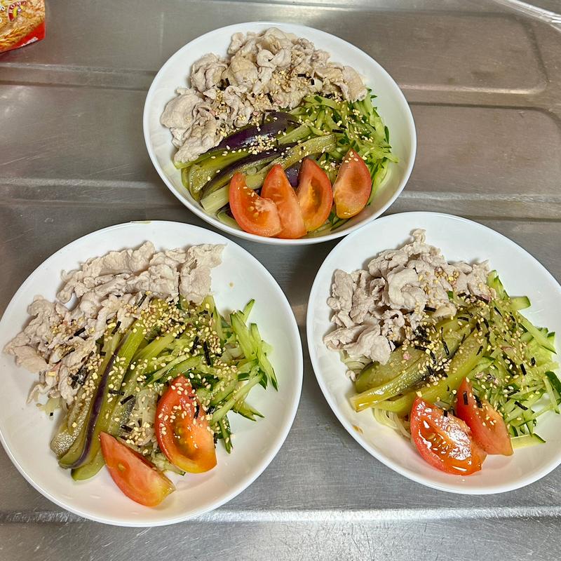 豚しゃぶ冷やしラーメン(ベルクス 東墨田店)