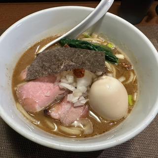 濃厚豚骨魚介らーめん(麺処はら田)