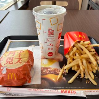 チーズ月見バーガーセット