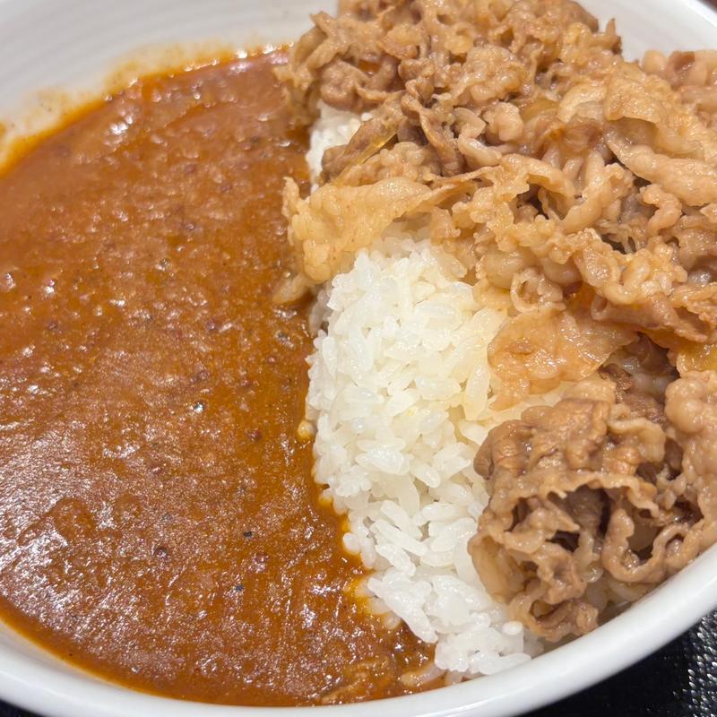 牛魯珈カレー(吉野家 聖蹟桜ヶ丘駅店)