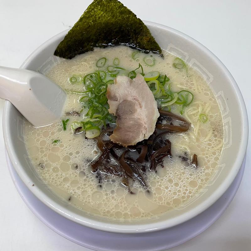 豚骨ラーメン(博多天神 新橋2号店)