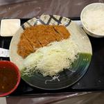厚切りロースかつ定食