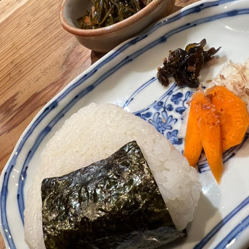 塩おにぎり(魚藤)