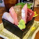 山角の刺身枡盛