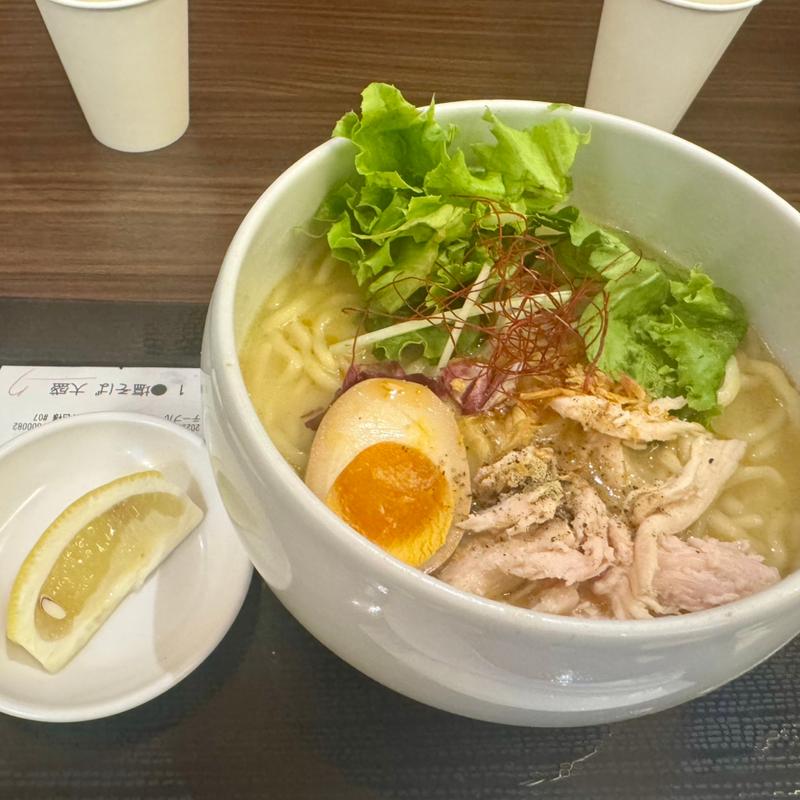 麺鶏白湯塩そば(蔭山樓 富士見店)