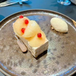 桃の紅茶レアチーズケーキ
