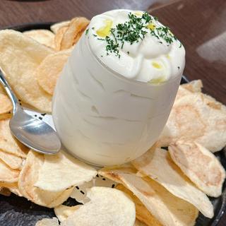トリュフ香るなめらかポテトサラダ