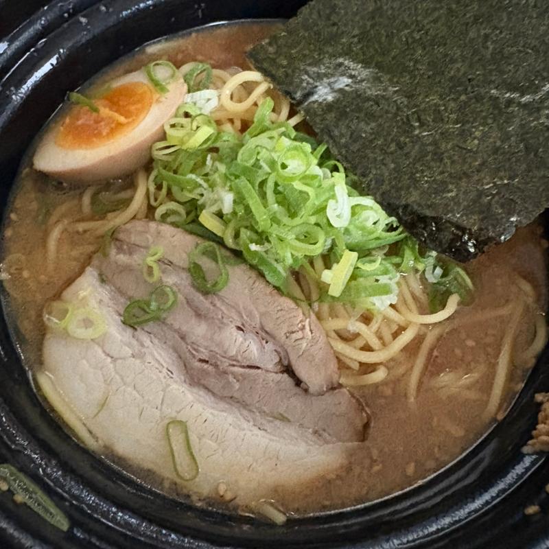  熟成醤油 醤油とんこつ 白 (丸源ラーメン 東久留米店)
