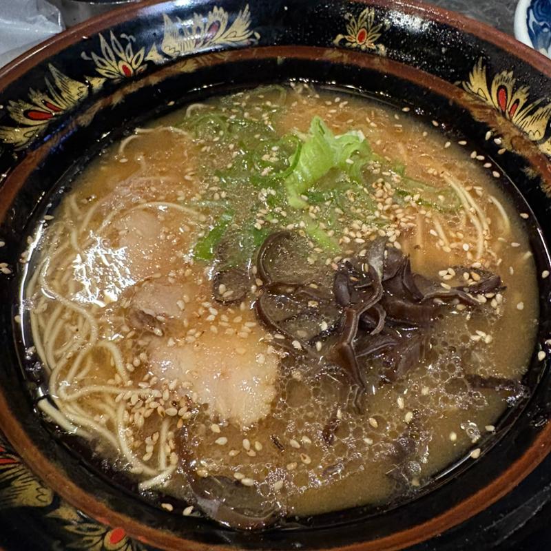 とんこつラーメン(一竜 東久留米店)