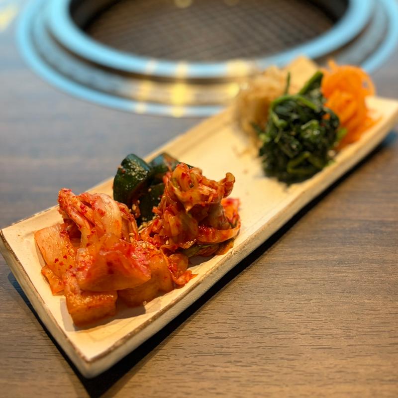 キムチ&ナムル盛り合わせ(焼肉ホルモン襷 愛宕店)