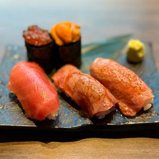 寿司3種&和牛寿司2種(焼肉ホルモン襷 愛宕店)