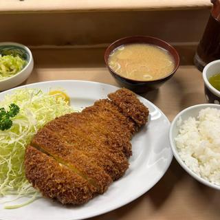 上ロースかつ定食