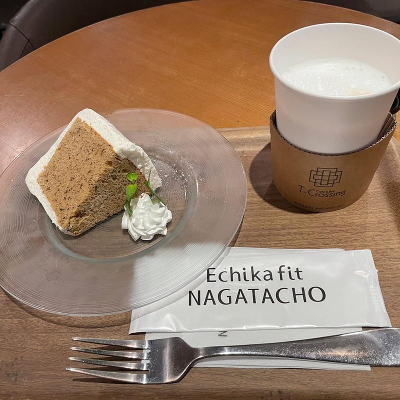 紅茶のシフォンケーキ オリジナル焙煎コーヒー(エチカフィット 永田町)