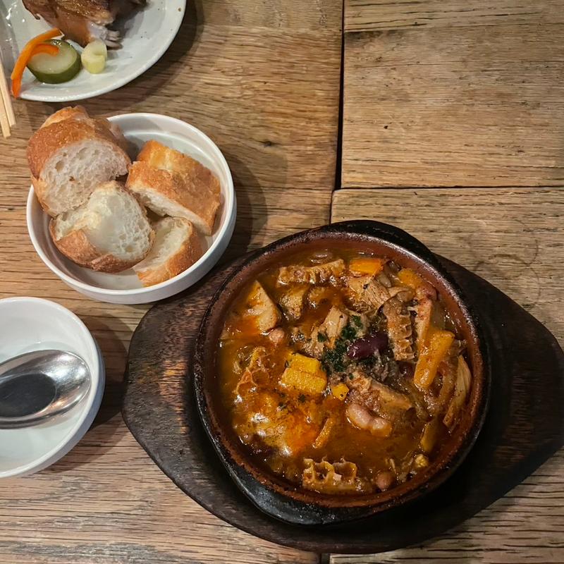 ハチノスを煮込んだトリッパ(ぎっちょん)