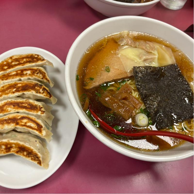 ワンタン麺(蘭房食堂 )