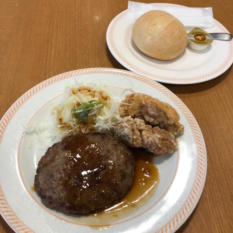 ハンバーグ&唐揚げ（日替りランチ）(ジョイフル 白井店)