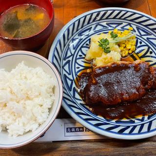 トンテキ定食（デミグラスソース）