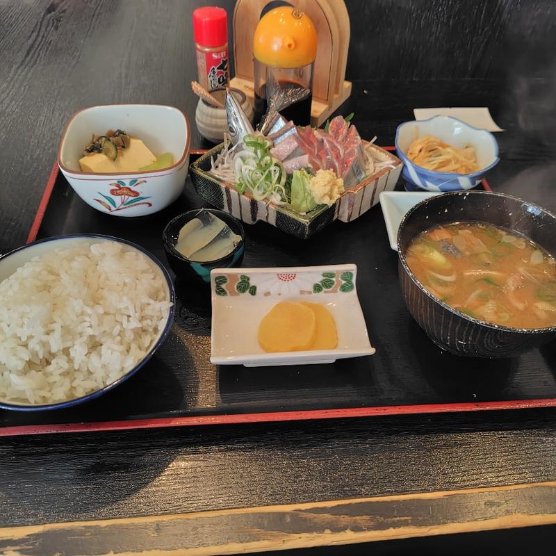 秋刀魚刺身定食(味の店 いわし)