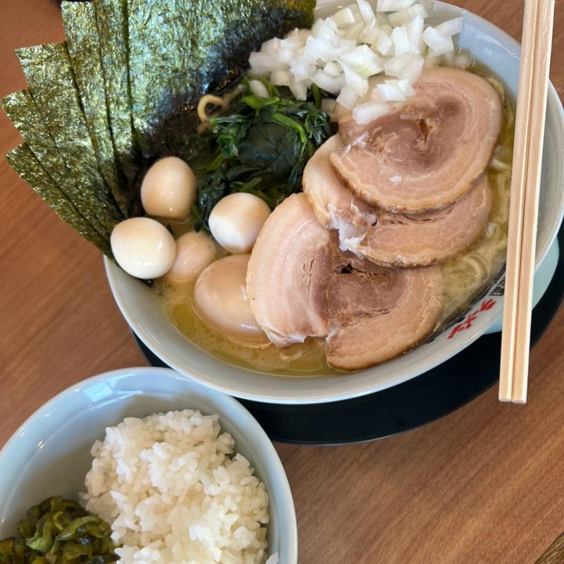 MAXラーメン　ライス(横浜家系ラーメン 町田商店 鴨宮店)