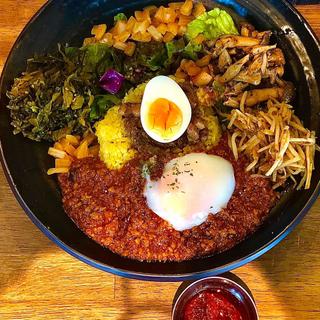 濃厚！リコピンリッチキーマカレーwith半熟卵