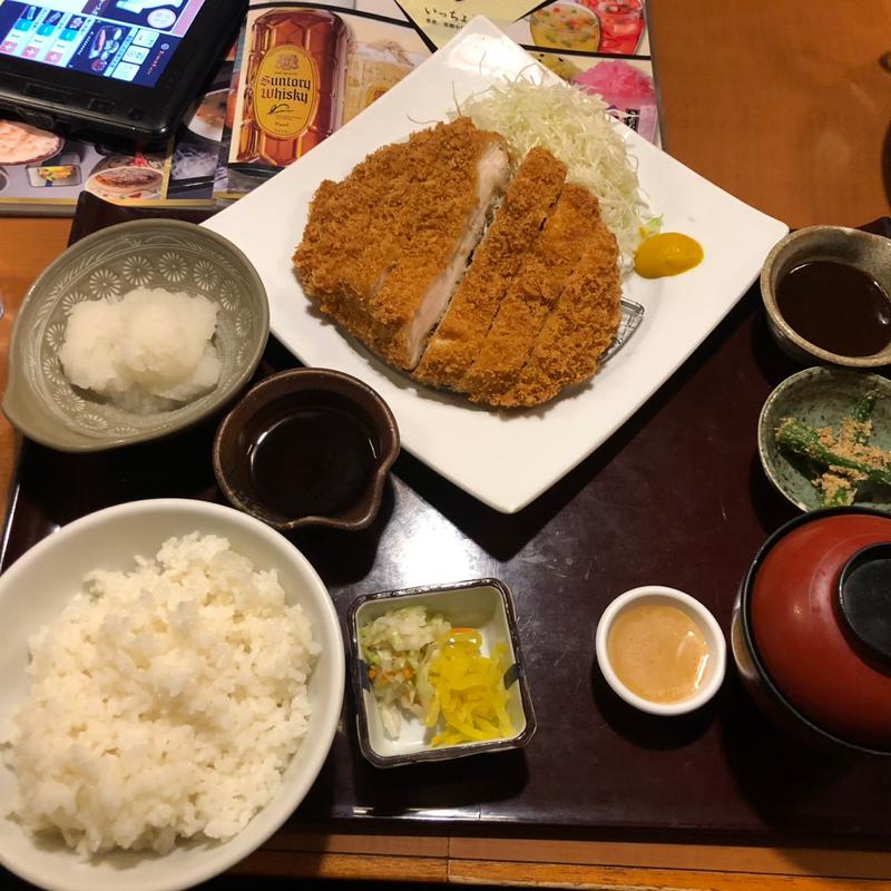 デカ盛りチキンカツ定食(いっちょう海山亭 太田飯塚店 )