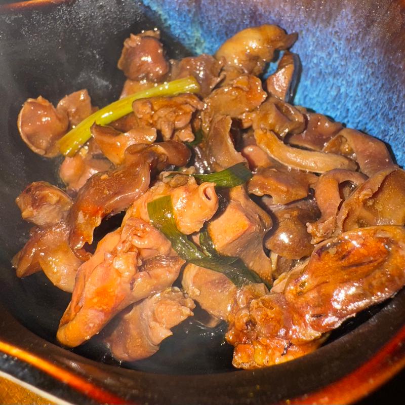 モツとニラ煮込み(鳥の里 （とりのさと）)