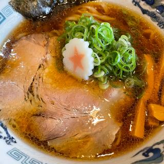 鶏醤油ラーメン（太麺）