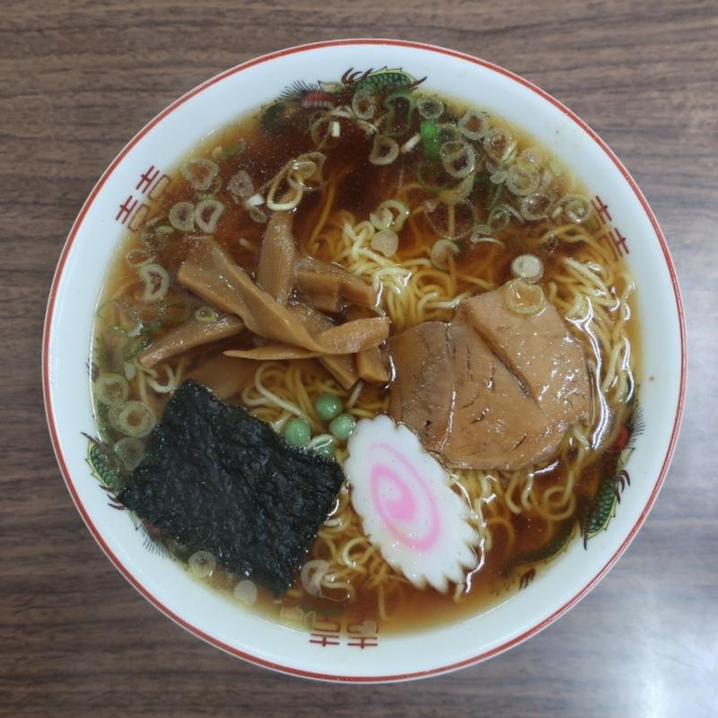 ラーメン(食堂 多万里)