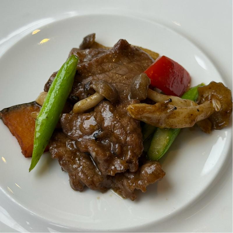 県産牛モモ肉のクミン醬炒め(JUEN （ジュエン）)