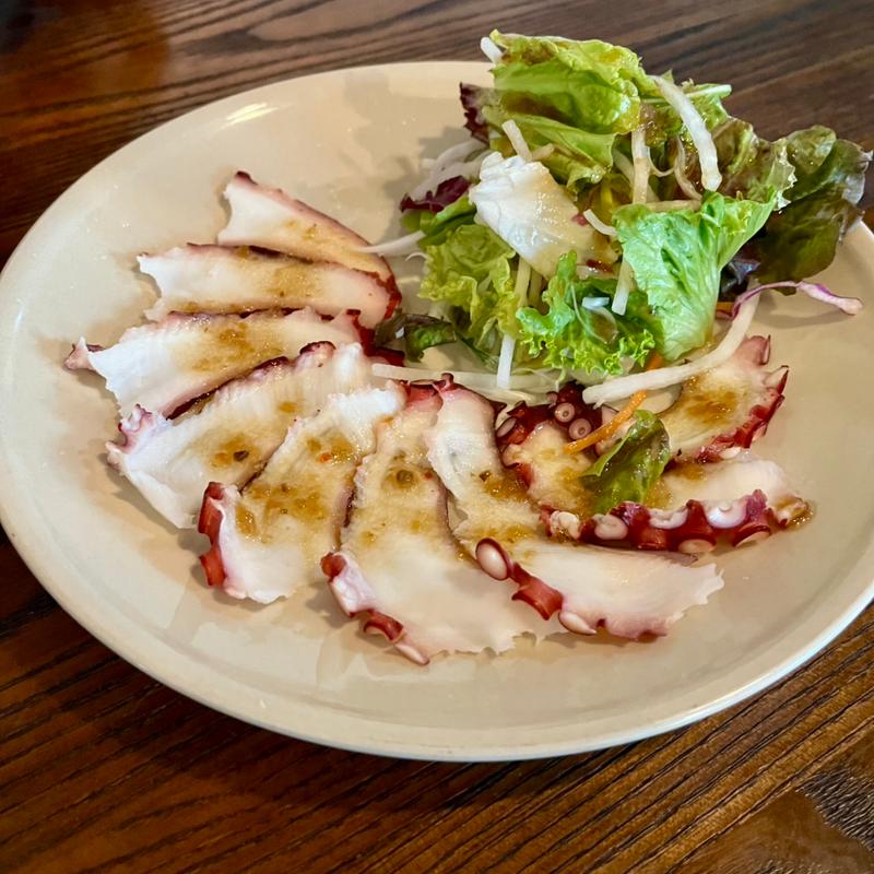 タコのカルパッチョ(洋風酒場おかばる)