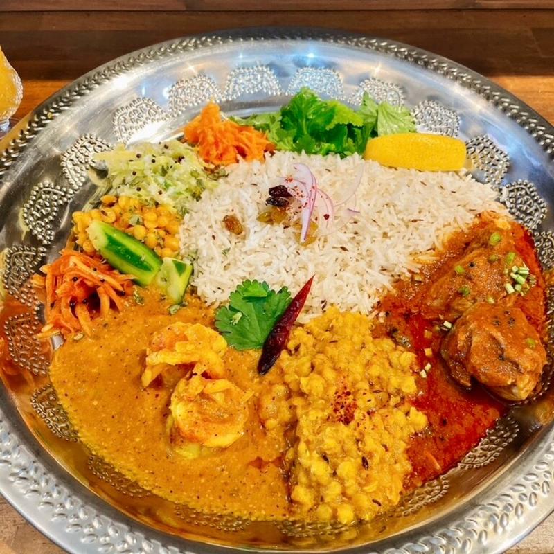 本日のカレー二種盛り(六本松 カレチネ)