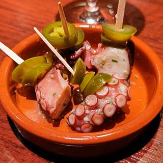タコと青唐辛子のピンチョス(大衆肉バル Kamiichi 上大岡)