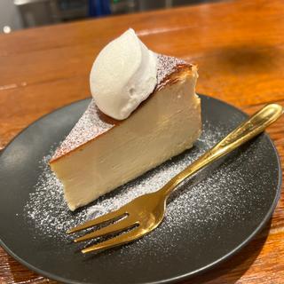 バスクチーズケーキ