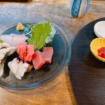 刺し身盛り合わせ
