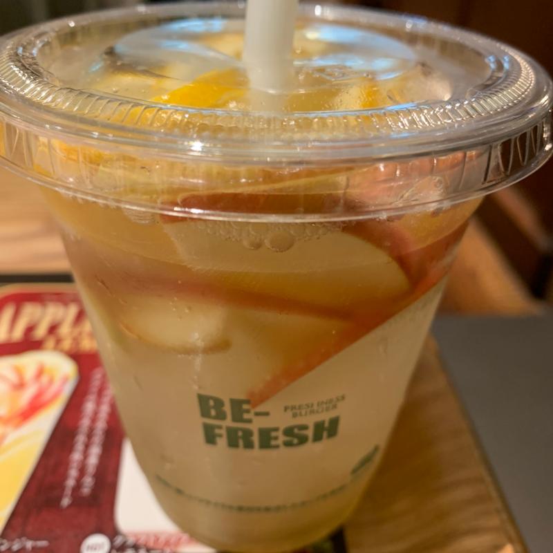 クラフトアップルジンジャーレモネードソーダ(フレッシュネスバーガーEchika池袋)