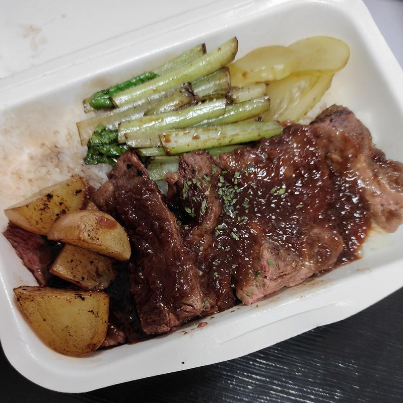 ニュージーランド産牧草牛 ハラミステーキ丼(KINDフードトラック)