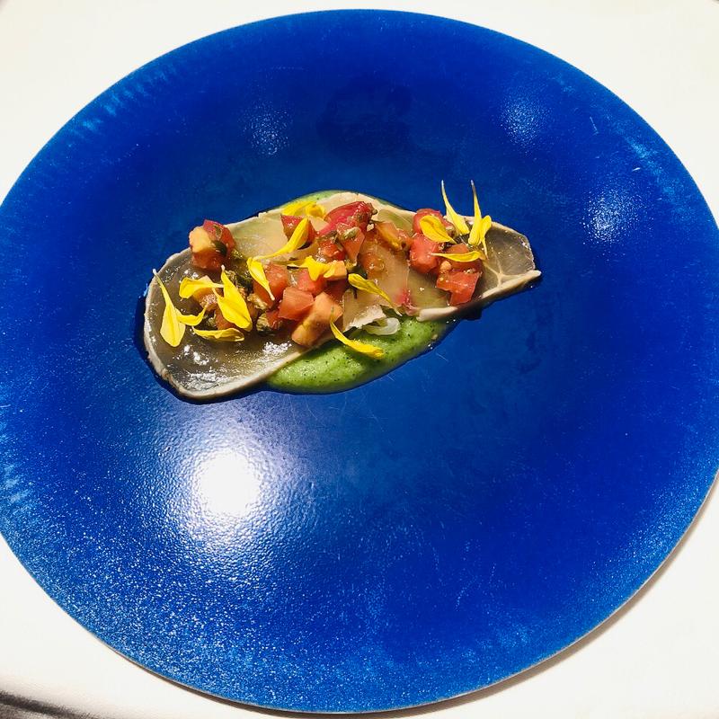 シロカワカジキの前菜(コンヴィヴィオ(Convivio))