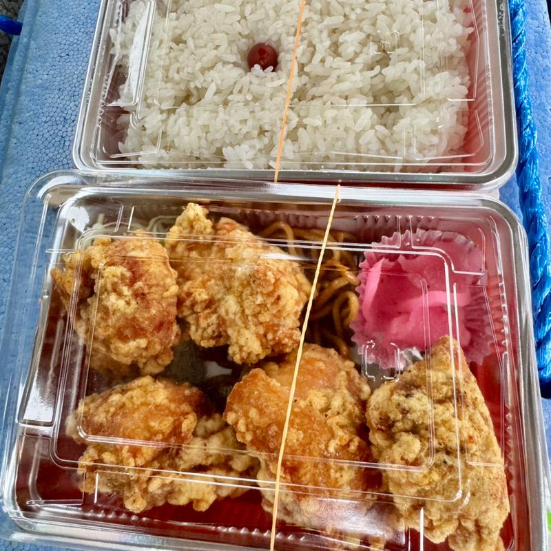 唐揚げ弁当(あじよし金ちゃん)