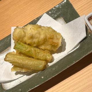 アスパラの天麩羅　伊勢海老の天麩羅