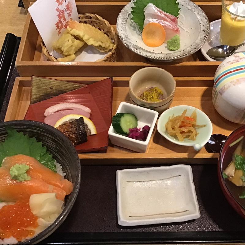 秋の彩り御前(ホテルプラザアネックス横手)